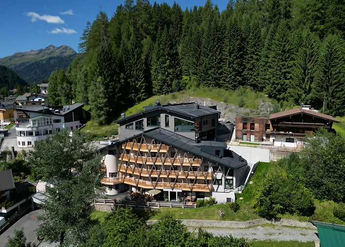 Hotel Arpuria (adults Only) 4*